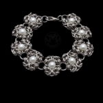 bransoletka chainmaille z perłami